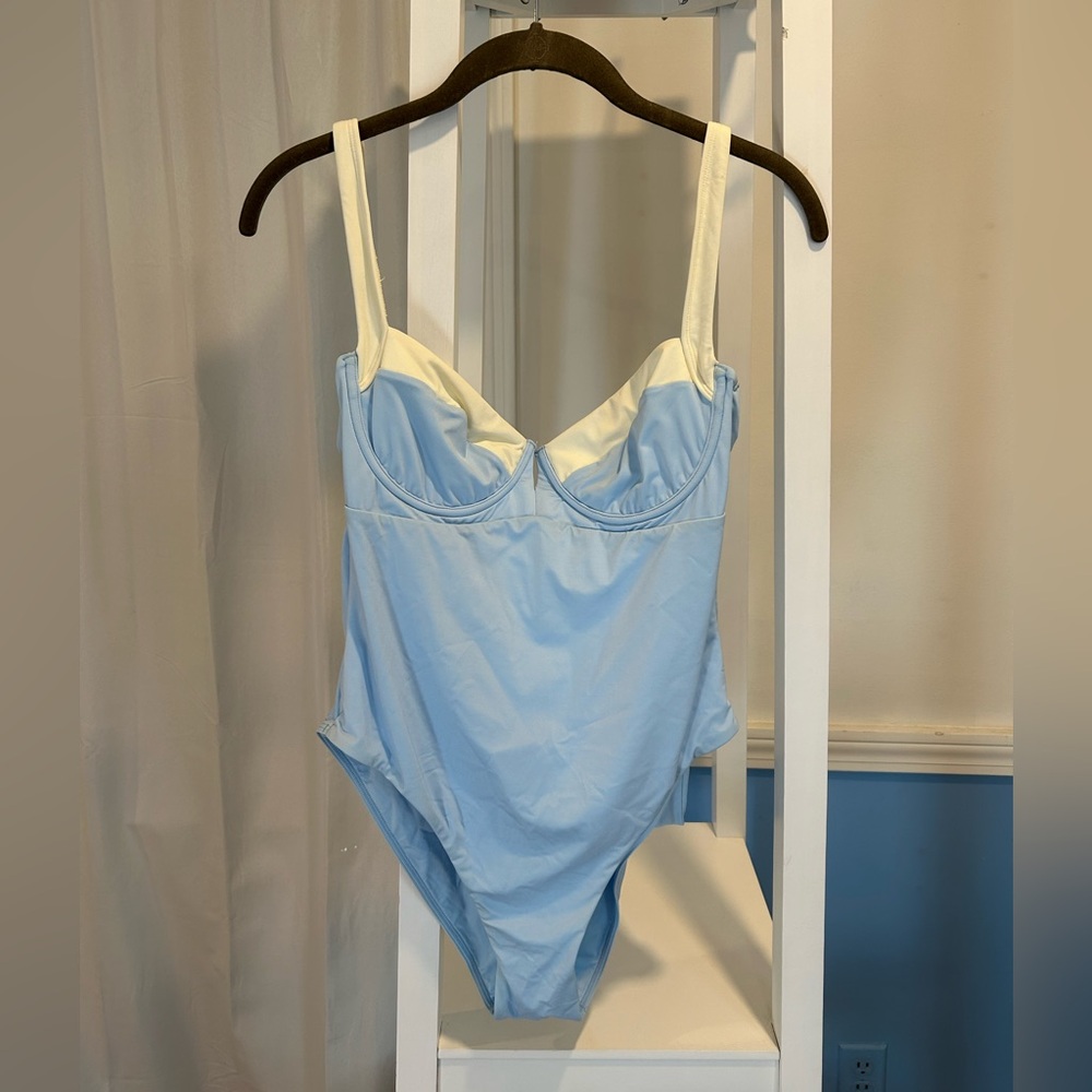MONDAY SWIMWEAR CLOVELLY ONE PIECE - SEA MIST/IVORY NWT